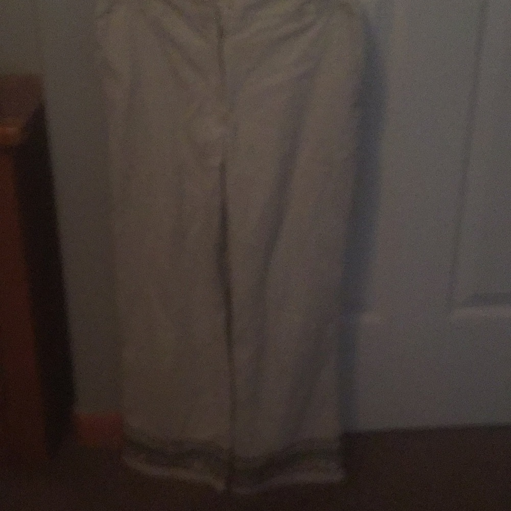 Casual corner Capri pants